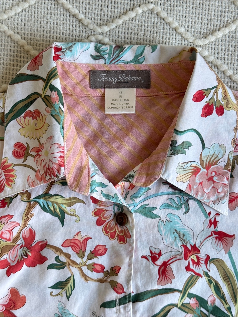 Tommy Bahama Women’s Floral Button Front Shirt XS White Cotton Long Sleeve - Picture 3 of 8